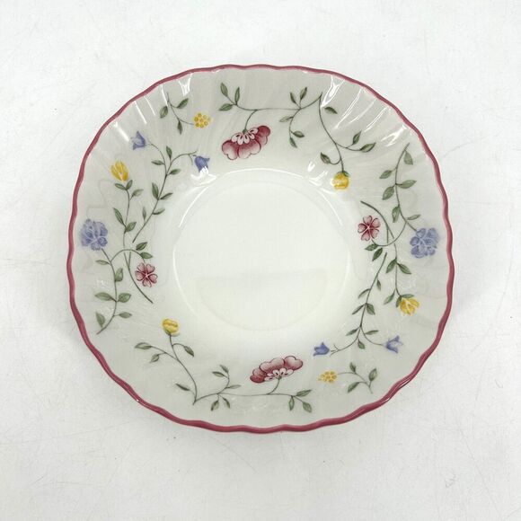 JOHNSON BROS. Vintage White Pink Ditzy Floral England Square Cereal Bowl 6" - Picture 1 of 4